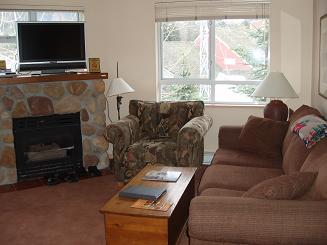 Master Bedroom Sun - Thur (per night incudes GST)